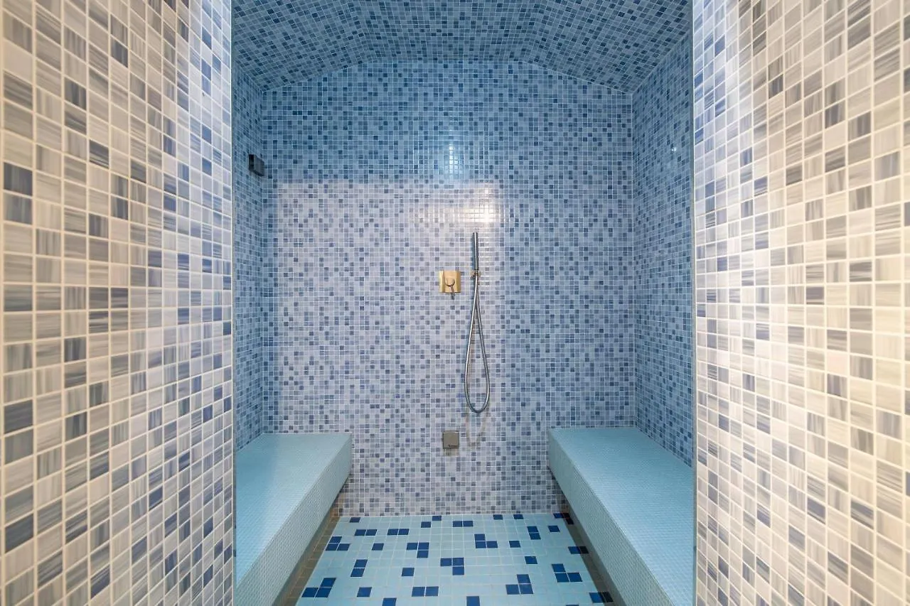 Colonno Penthouse Villa